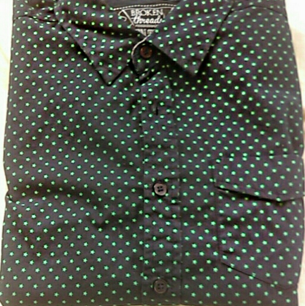 Button up - Picture 3 of 3